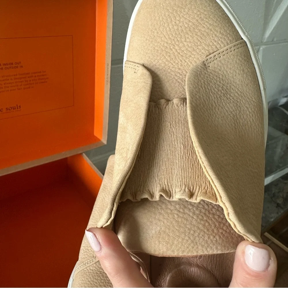 GENTLE SOULS by Kenneth Cole “Rory Ruffle Mule” - Picture 11 of 13